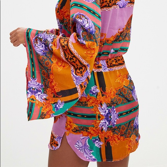 Lilac Satin Scarf Print Kimono Sleeve Plunge Shift Dress - Picture 3 of 4